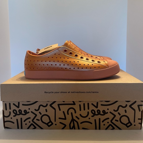 SOLD - Picture 2 of 7